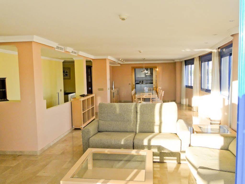 Victoria Beach Apartments Калпе Екстериор снимка