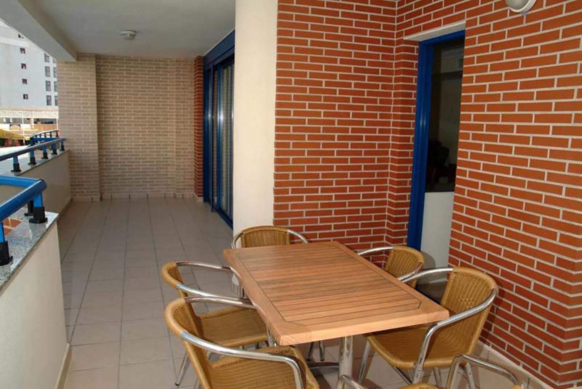 Victoria Beach Apartments Калпе Екстериор снимка